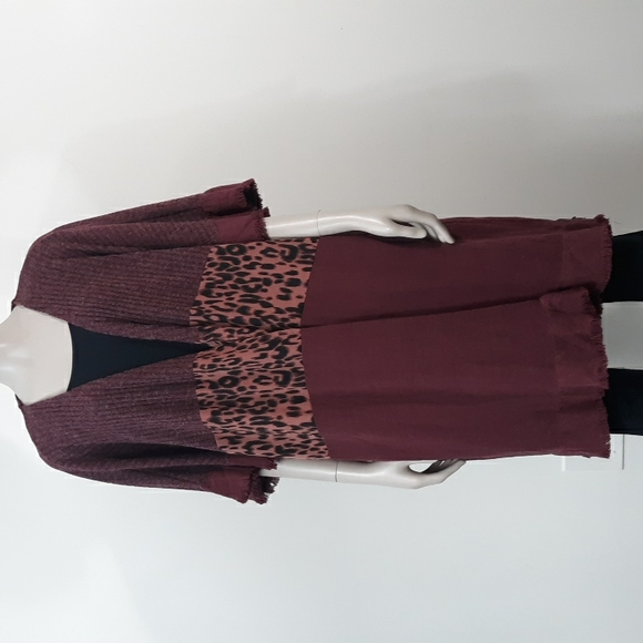 UMGEE S/M Animal Print Linen Blend Raw Hem Bell Sleeve Open Front Cardigan - Picture 7 of 16